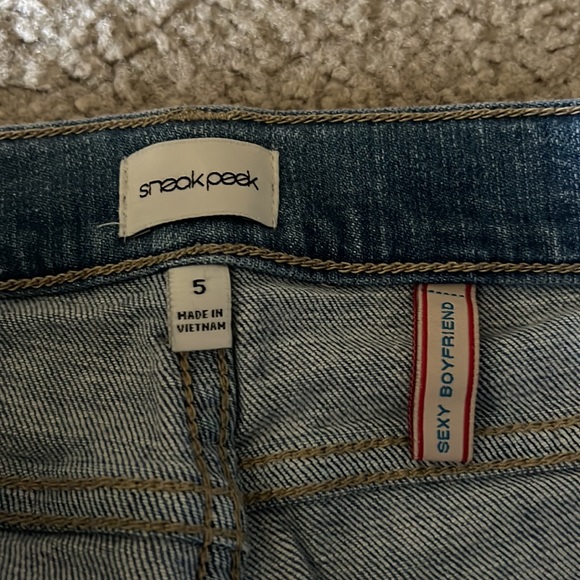 Distressed jeans - Picture 3 of 4